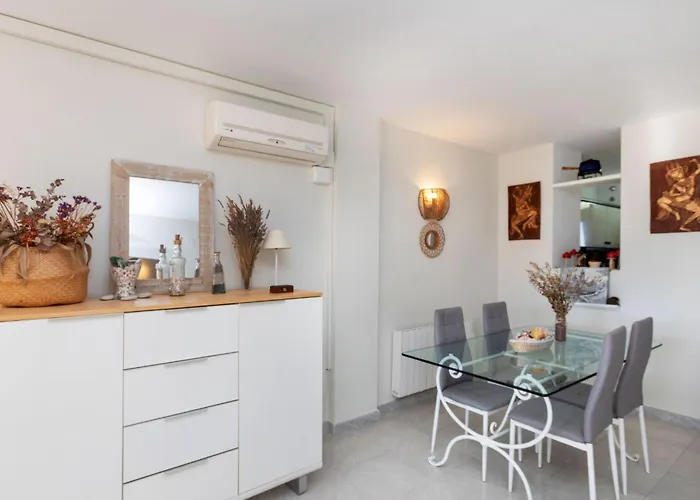 아파트 Edificio Luxor Ii By Interhome *